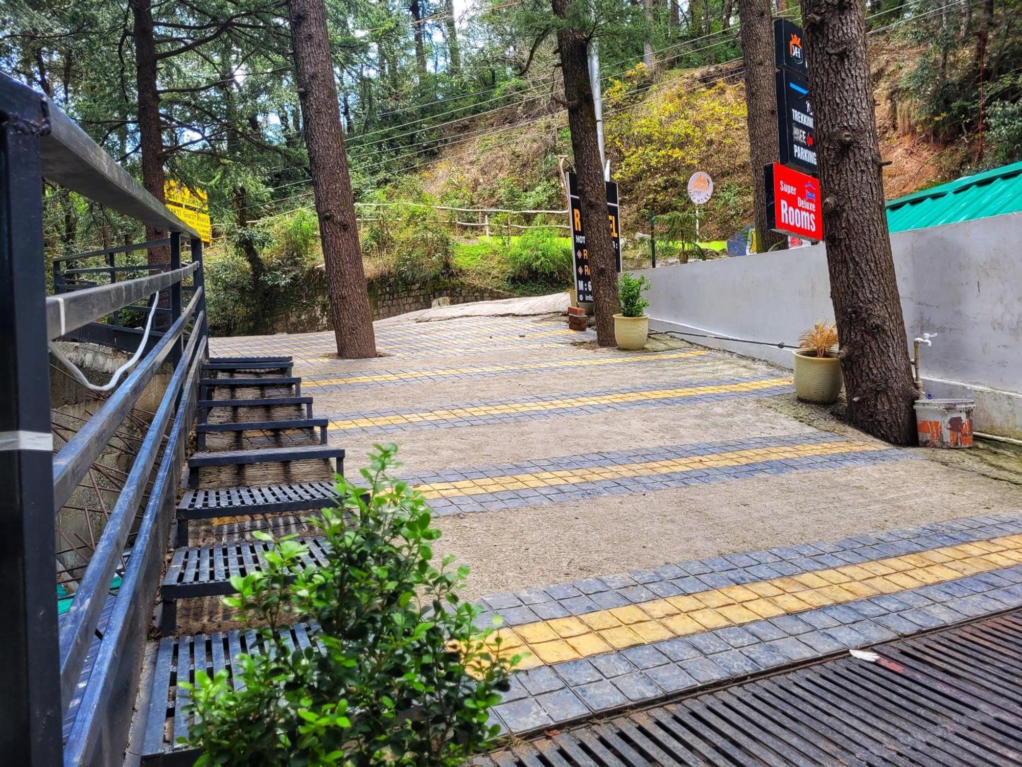 Rr Hotel & Resort Dharamsala Exteriér fotografie